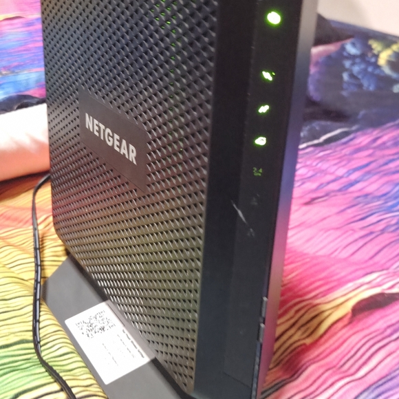 Netgear Wi-Fi Router - Picture 4 of 9